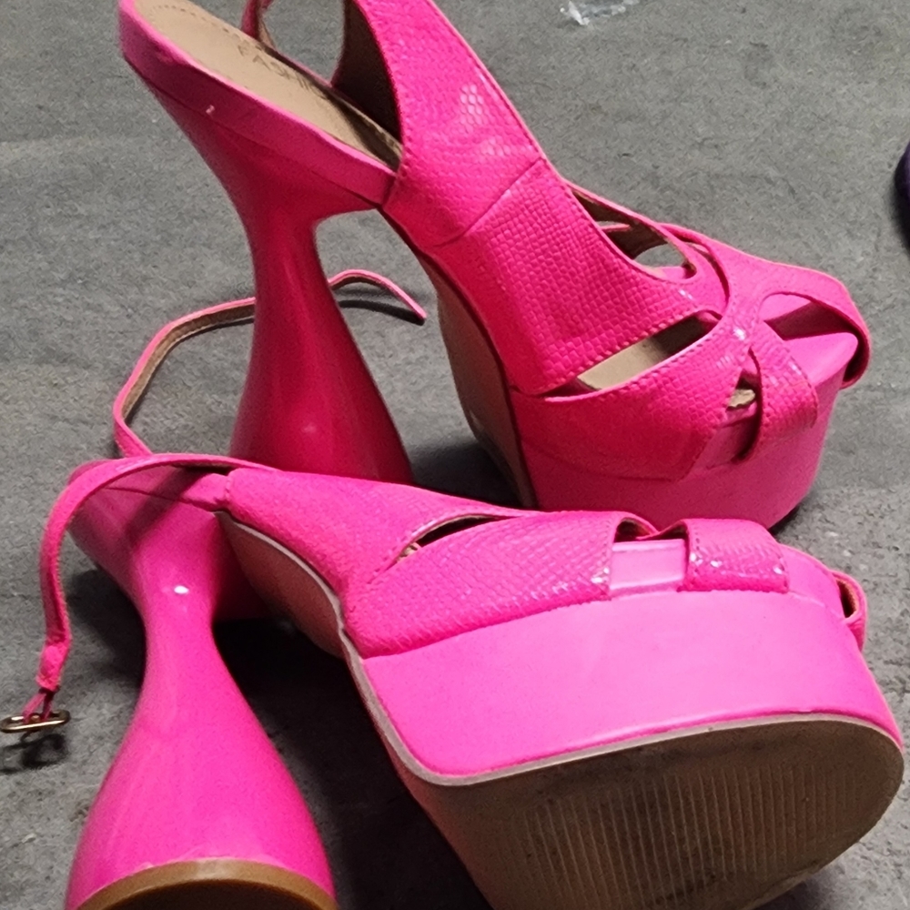 Fashion nova dancer heels